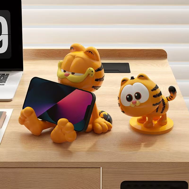 Desk Setup Kawaii - Garfield animation cartoon cute resin phone