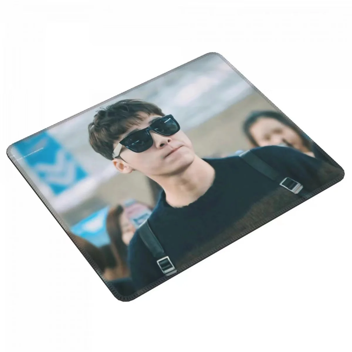 Li Yifeng HD Poster Computer R - Rubber Mat Desk recension och pris