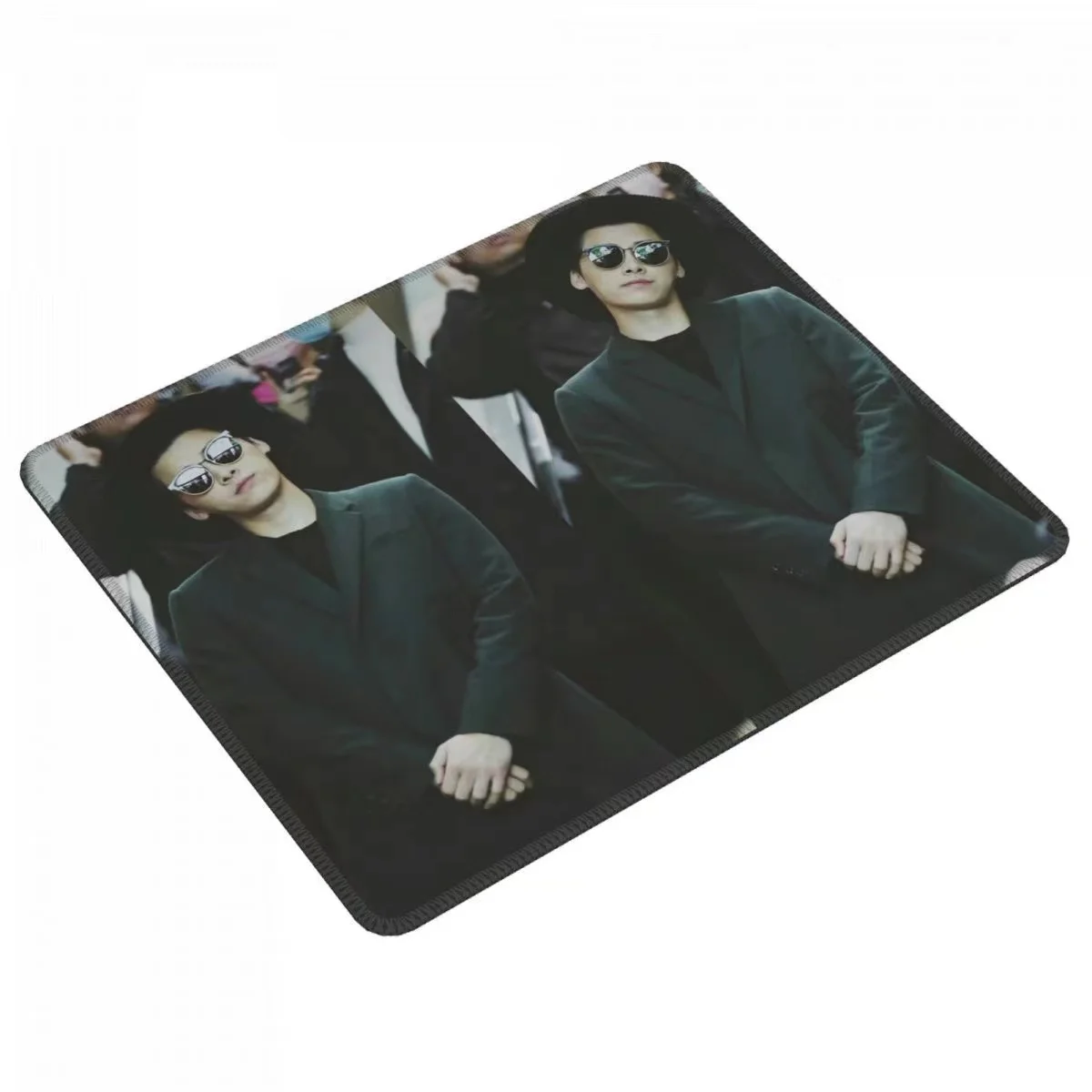 Li Yifeng HD Poster Computer R - Rubber Mat Desk recension och pris